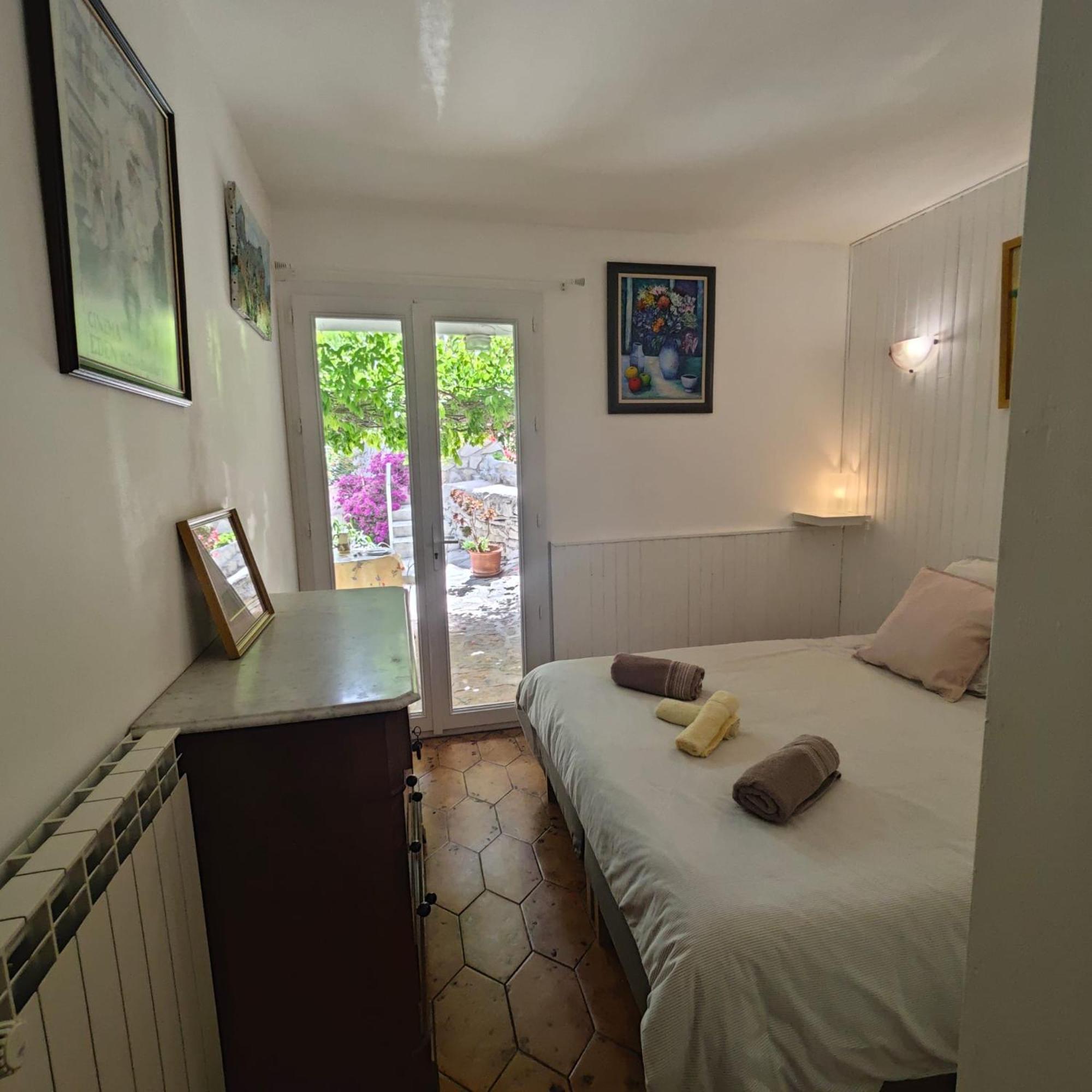 T2 A Apartment *
